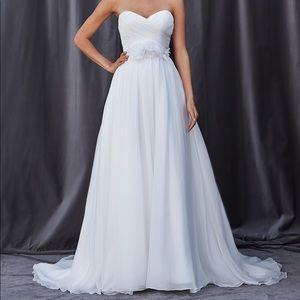 Wedding Dress - "Faye" by Lis Simon - Size 4